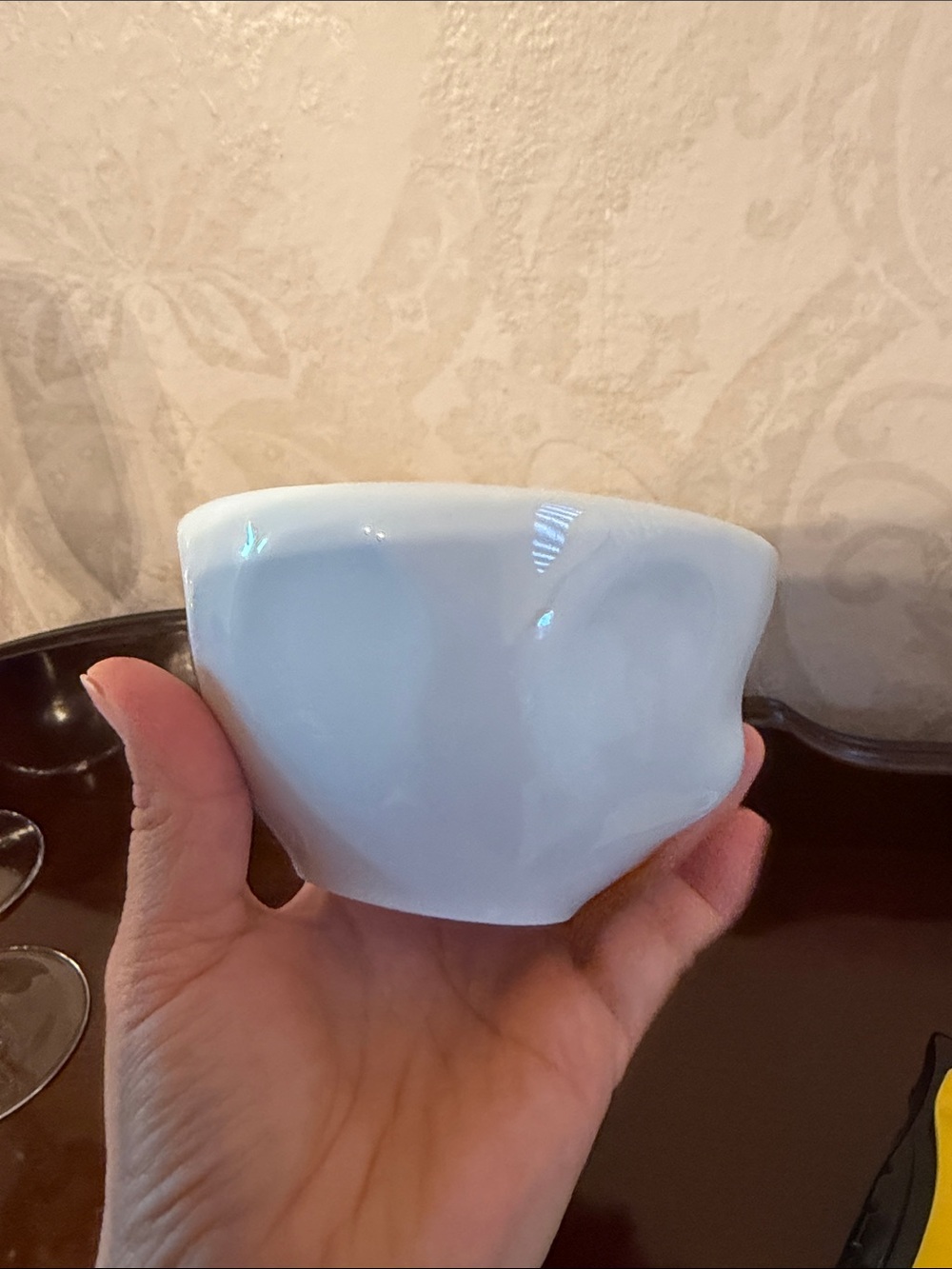 Adorable White Smiling Face Ceramic Bowl - Decorative Home Art - Picture 9 of 10